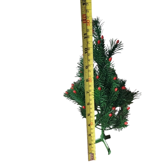 Little vintage plastic Christmas tree - Picture 2 of 3